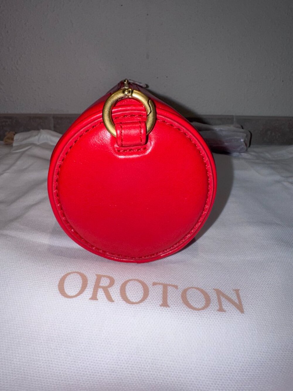 Oroton Market Red Leather Romy Barrel Bag - Picture 4 of 10